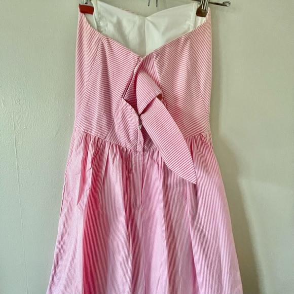 Lilly Pulitzer Pink Seersucker Strapless Dress- Size 0 - Picture 3 of 4